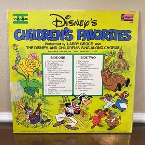Disney’s Children’s Favorites vinyl from 1979